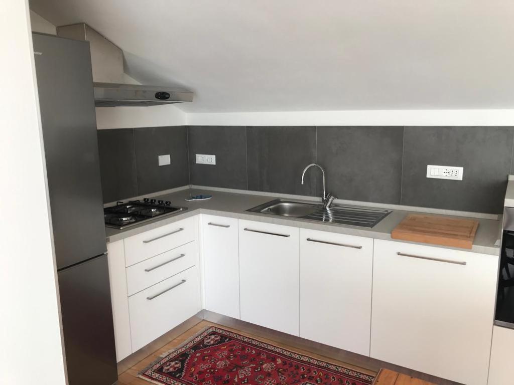 Apartamento La Casa Con Vista Di Emma Vezzano Ligure Exterior foto