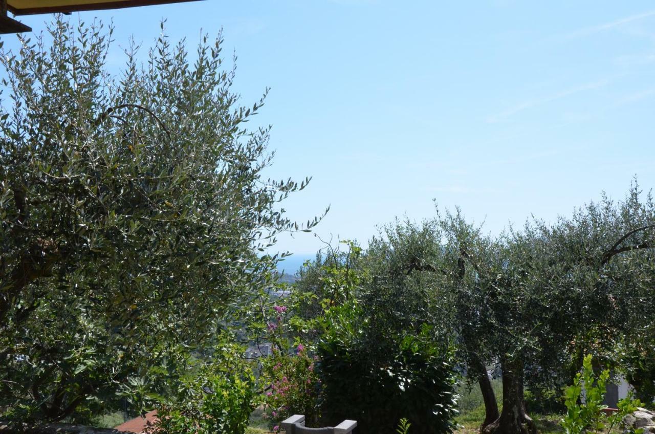 Apartamento La Casa Con Vista Di Emma Vezzano Ligure Exterior foto